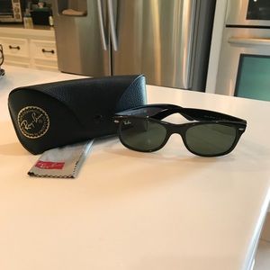 RayBans New Wayfarer